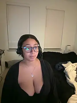 minha baby online show from November 23, 2025, 9:42 am