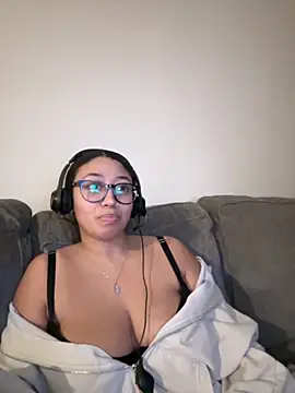 minha baby online show from December 5, 2025, 7:06 am