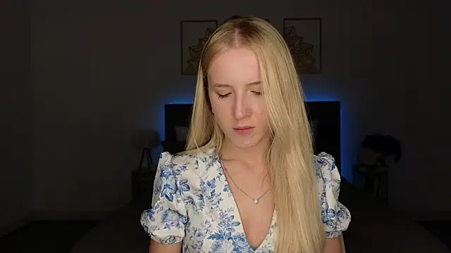 Snapshot of adele_armass chatting on July 31, 2026, 9:58 pm adele armass online show from July 31, 2026, 9:58 pm