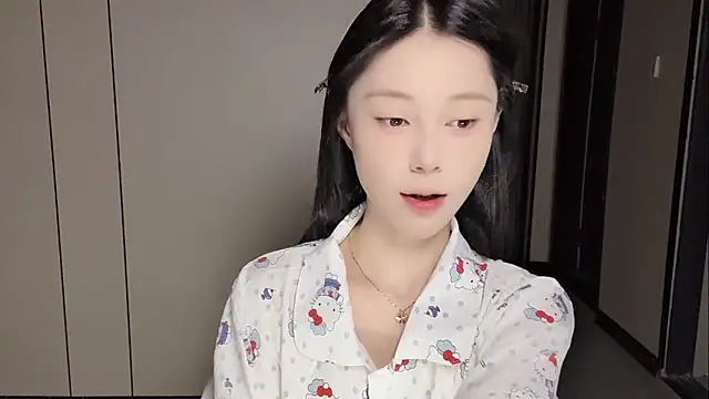 yuyu-33 online show from June 20, 2026, 3:48 pm