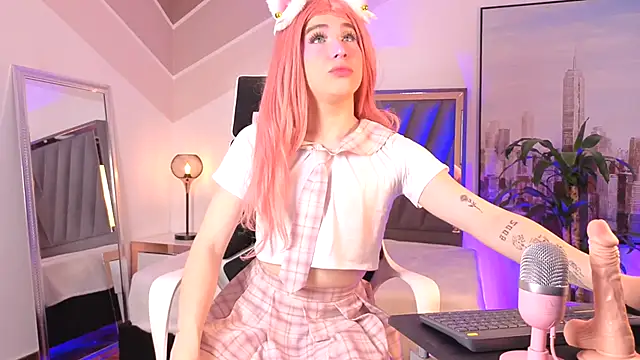 cutebabyhub  online show from November 1, 2025, 9:06 pm