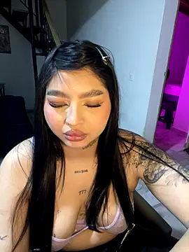 Snapshot of babykw chatting on November 14, 2025, 1:04 am babykw online show from November 14, 2025, 1:04 am