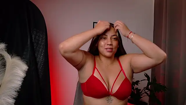 Zara Nova online show from April 2, 2026, 2:26 pm