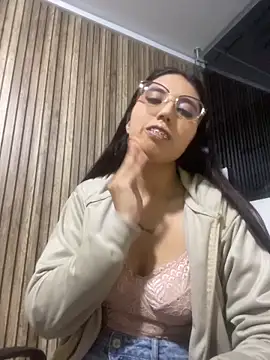 Valk submissive online show from February 22, 2026, 4:02 am