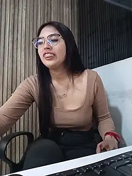 Valk submissive online show from March 22, 2026, 4:27 am