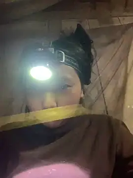 bi-bo123 online show from March 4, 2026, 1:39 pm