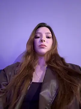 LilluKatten online show from April 24, 2026, 10:50 am