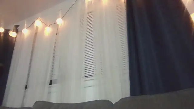 Snapshot of prettylildes chatting on November 1, 2025, 2:46 am prettylildes online show from November 1, 2025, 2:46 am