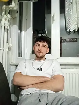 yasinesra757  online show from February 27, 2026, 9:48 pm