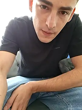 yasinesra757  online show from July 10, 2026, 12:08 pm