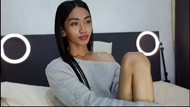 queensilver online show from April 12, 2026, 2:22 pm