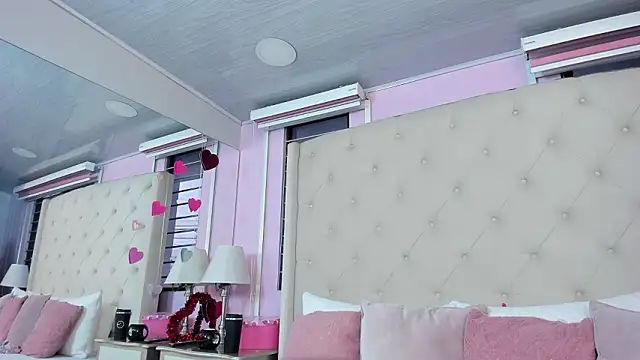 Snapshot of scarlett_leblanc_ chatting on March 19, 2026, 11:58 am scarlett leblanc online show from March 19, 2026, 11:58 am