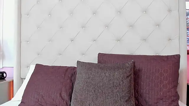 Snapshot of scarlett_leblanc_ chatting on April 7, 2026, 11:54 am scarlett leblanc online show from April 7, 2026, 11:54 am