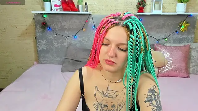 AnnaXPeach online show from December 19, 2025, 1:12 am