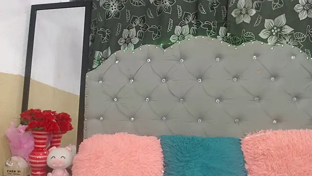 valentinavega18x online show from January 12, 2026, 4:18 am