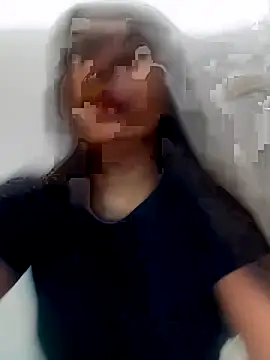 Snapshot of jura77AX chatting on October 31, 2025, 5:58 pm jura77AX online show from October 31, 2025, 5:58 pm