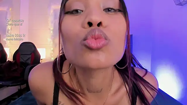 Lucerop  online show from January 7, 2026, 3:42 am