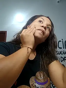 Samaraa Lee online show from November 19, 2025, 11:43 am