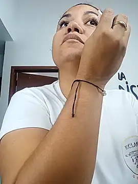 Samaraa Lee online show from December 22, 2025, 10:45 am