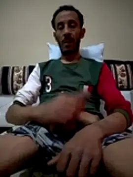 walide100000 online show from April 5, 2026, 9:45 pm