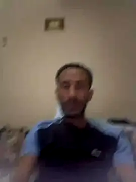 walide100000 online show from April 8, 2026, 10:21 pm