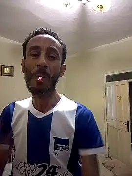 walide100000 online show from April 11, 2026, 7:40 pm