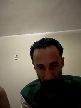 walide100000 online show from April 14, 2026, 7:09 pm