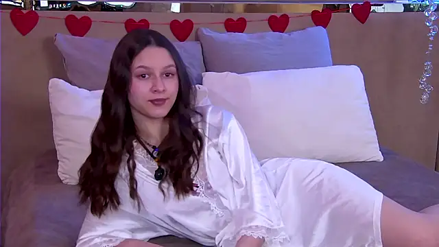  AlinaHot  online show from February 24, 2026, 3:59 am