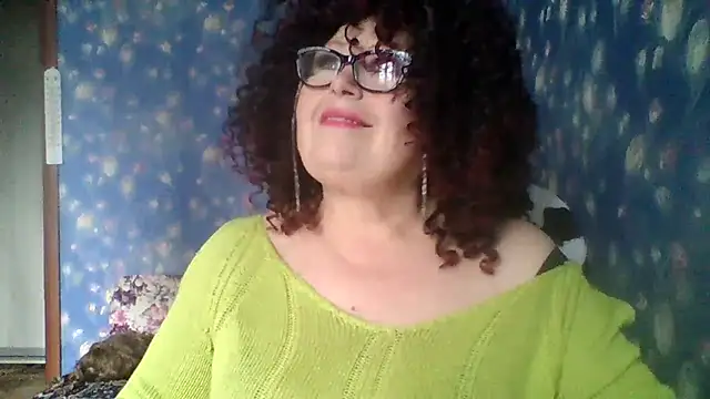 Snapshot of Milaniya606 chatting on November 12, 2025, 9:32 am Milaniya606 online show from November 12, 2025, 9:32 am