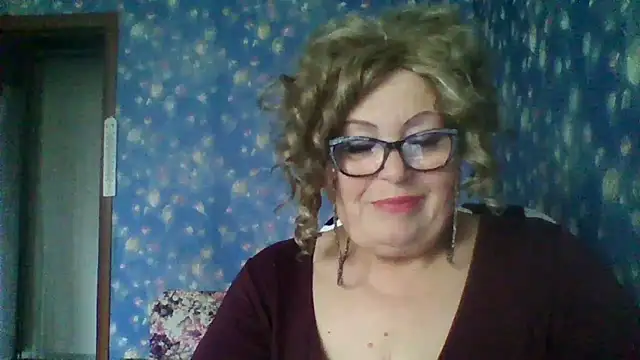 Snapshot of Milaniya606 chatting on November 15, 2025, 7:27 am Milaniya606 online show from November 15, 2025, 7:27 am