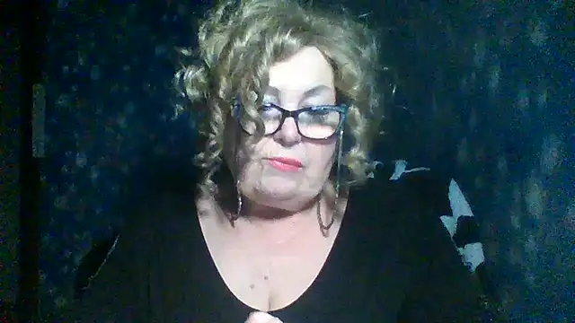 Snapshot of Milaniya606 chatting on December 1, 2025, 2:22 pm Milaniya606 online show from December 1, 2025, 2:22 pm