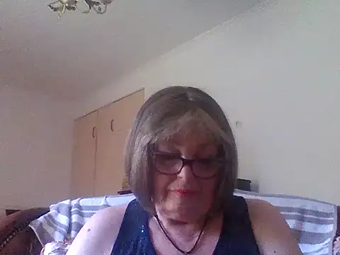 Milaniya606 online show from July 18, 2026, 8:18 am