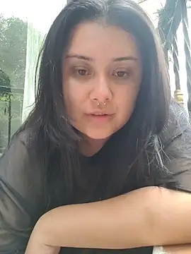 Snapshot of CurvyNoir chatting on December 2, 2025, 5:52 pm CurvyNoir online show from December 2, 2025, 5:52 pm