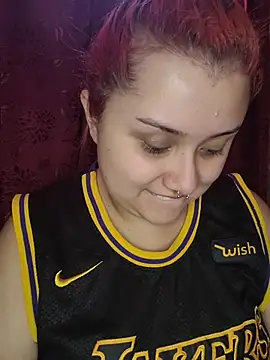 Snapshot of CurvyNoir chatting on January 15, 2026, 4:55 pm CurvyNoir online show from January 15, 2026, 4:55 pm