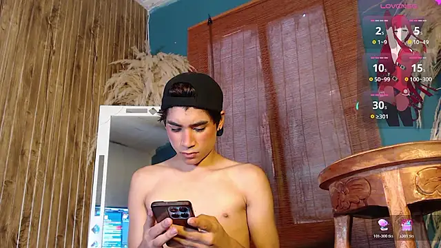 Leo Glow online show from February 4, 2026, 1:06 pm