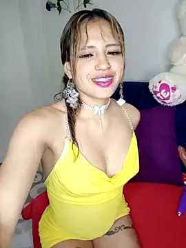 BellaChiquis  online show from November 7, 2025, 4:56 am