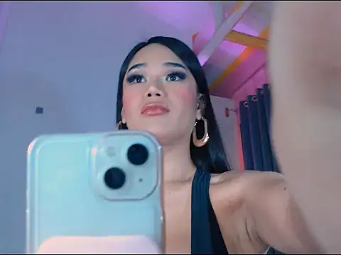 transSTARprincess online show from November 13, 2025, 4:06 pm