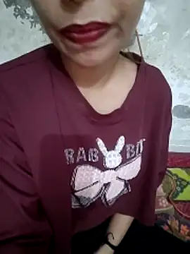 vijaylaxmi69 online show from November 6, 2025, 4:41 pm