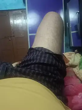 bearslove143 online show from March 27, 2026, 4:07 pm