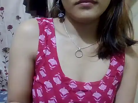 maira 33 online show from November 5, 2025, 3:56 pm