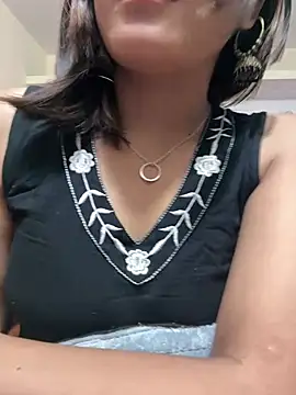 maira 33 online show from August 8, 2026, 12:24 am