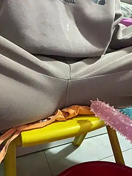 LunoChucki online show from February 2, 2026, 1:04 am