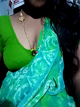 Snapshot of Sana-telugu1 chatting on November 5, 2025, 11:21 am Sana-telugu1 online show from November 5, 2025, 11:21 am