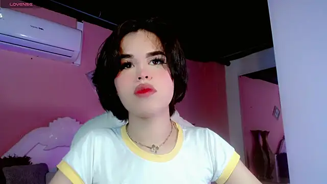 ClaudiaSophia online show from November 11, 2025, 11:21 am
