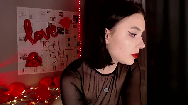 dolll maiya online show from February 14, 2026, 7:21 pm