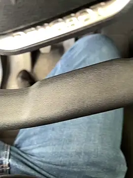 Snapshot of n0tf0und chatting on November 7, 2025, 5:46 pm n0tf0und online show from November 7, 2025, 5:46 pm