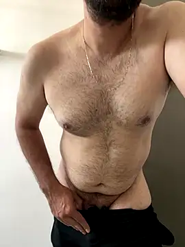 Snapshot of n0tf0und chatting on November 8, 2025, 7:01 pm n0tf0und online show from November 8, 2025, 7:01 pm