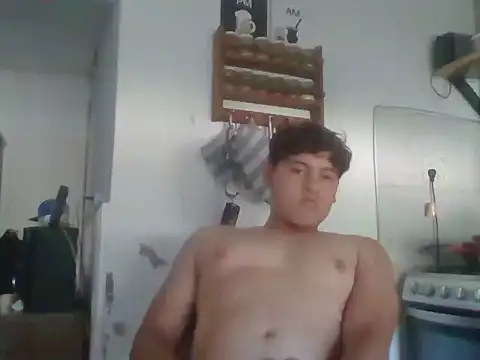 Snapshot of Myboy0020 chatting on February 19, 2026, 6:37 pm Myboy0020 online show from February 19, 2026, 6:37 pm