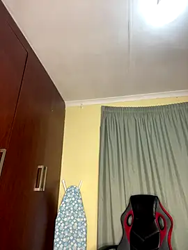 MiyaXo2 online show from December 19, 2025, 8:38 pm