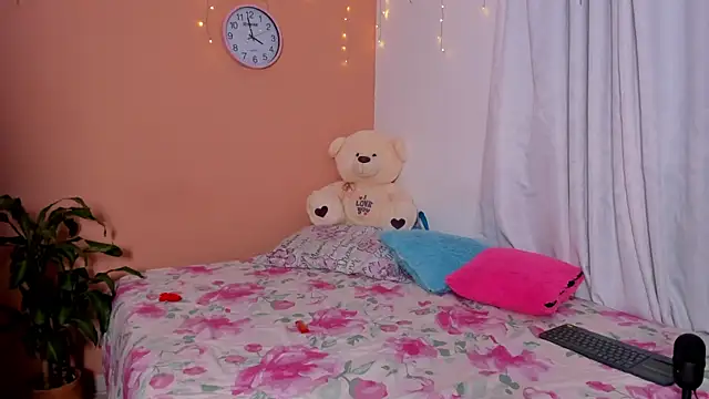 Snapshot of miah_smith123 chatting on November 28, 2025, 8:55 pm miah smith123 online show from November 28, 2025, 8:55 pm